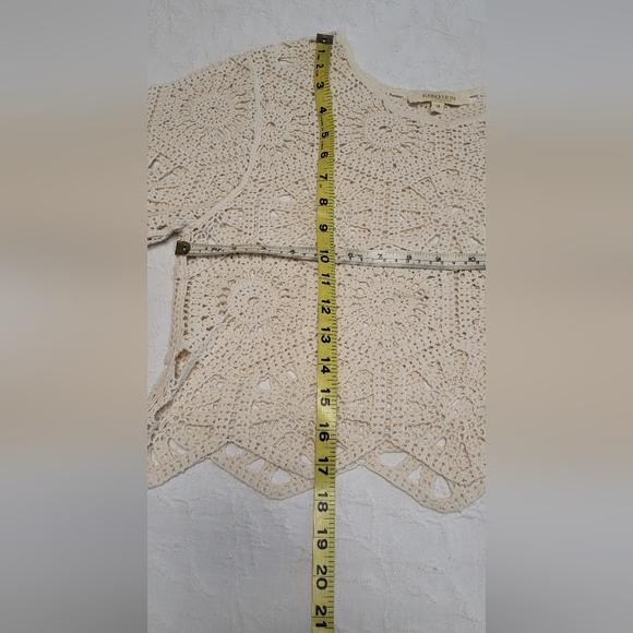 Rebellion Cream Crochet Crop Top - Picture 10 of 11